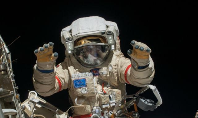 Перші космічні туристи з’являться у 2018 році — Blue Origin