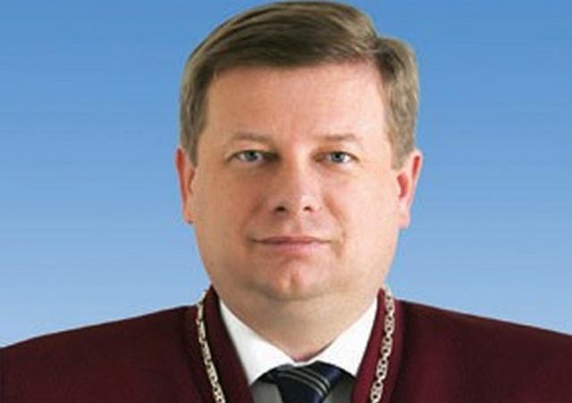 В Раду внесен проект постановления об увольнении судьи КСУ Стецюка