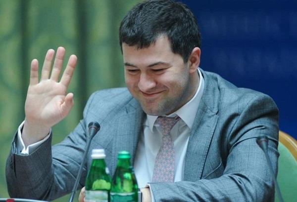 Акцизные марки на табак и алкоголь в Украине станут электронными через 2-3 месяца — Насиров