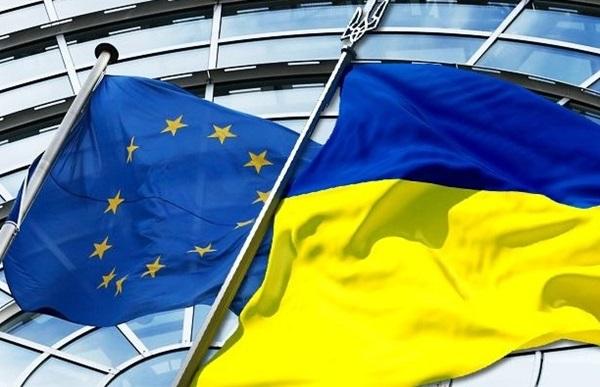 СМИ: Еврокомиссия предложит отменить визы Украине вопреки референдуму в Голландии