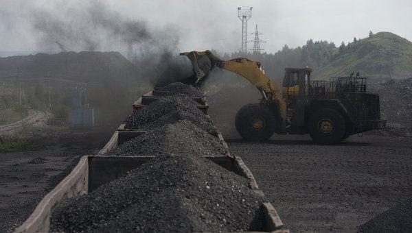ДНР-ЛНР нелегально продають вугілля на 400 млн гривень щомісяця — ЗМІ