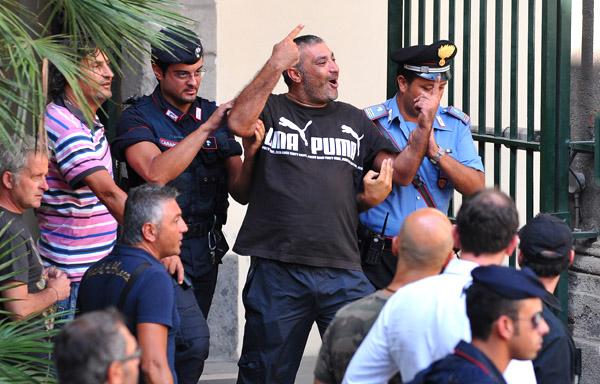 В Италии полицейские доставили пиццу и арестовали босса неаполитанской мафии