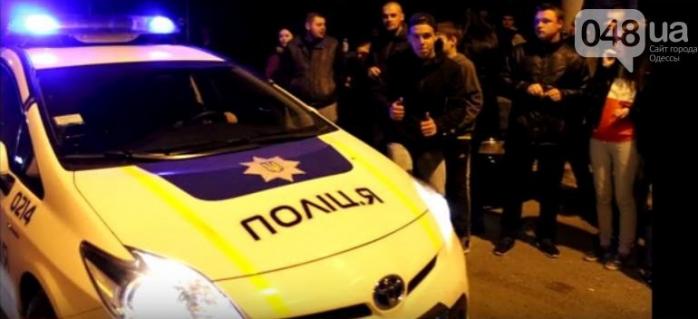 Появилось видео участия полиции в незаконных уличных гонках в Одессе