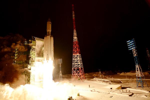 Росія з другої спроби запустила першу ракету з космодрому Восточный