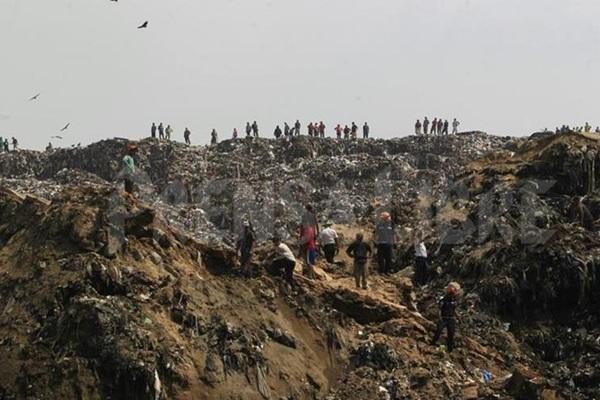 В Гватемале мусорная гора обрушилась на людей: есть погибшие