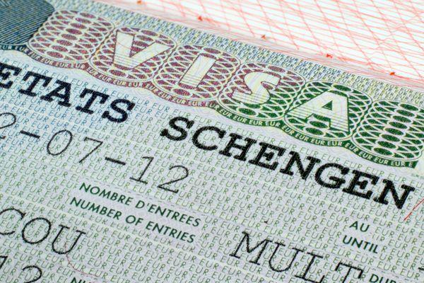 Дания прекратила выдавать визы по всему миру