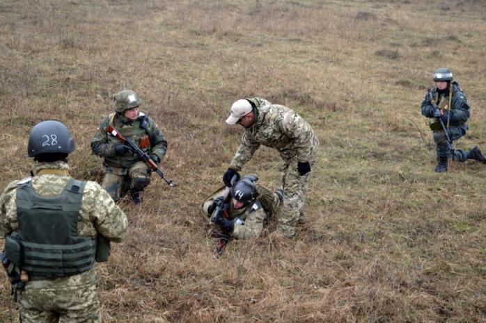 Від розриву гранати на полігоні Львівщини загинув військовий, двох поранено