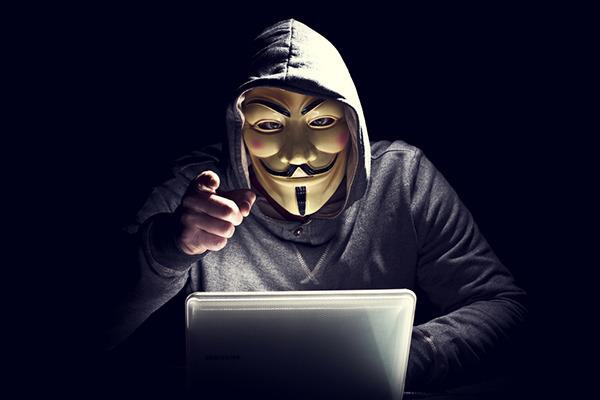 Українські хакери на честь 9 травня паралізували сайти бойовиків і обіцяють перемогу (ВІДЕО)
