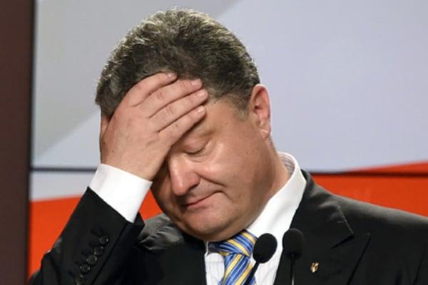 Порошенко отложил визит в Великобританию из-за провала реформы ГПУ