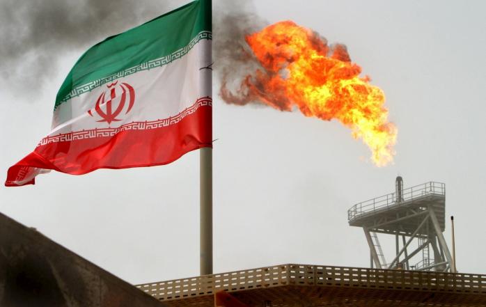 Иран вывел ОПЕК на максимальный уровень добычи нефти с 2008 года