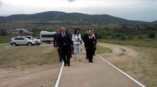 В Крым прибыла делегация пророссийских парламентариев из Италии