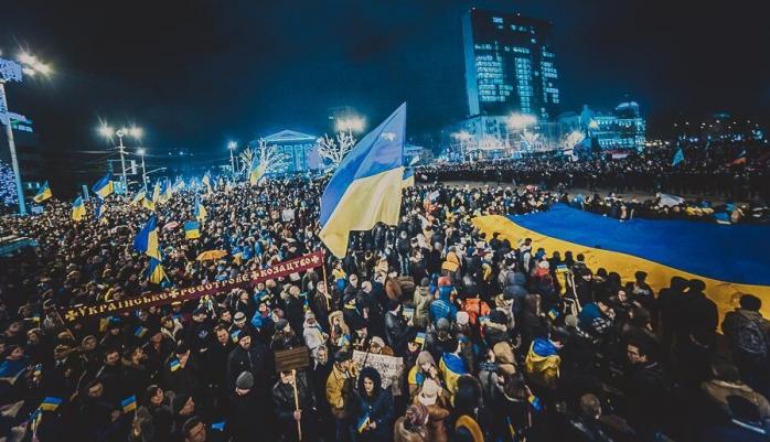Минобразования изъяло учебник по истории, согласно которому «в Донецке и Крыму не было Майдана»