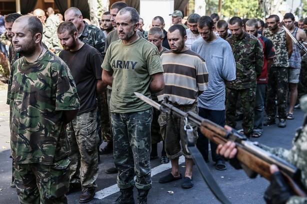 Переговоры в Минске: донбасские террористы отпустят заложников только после амнистии