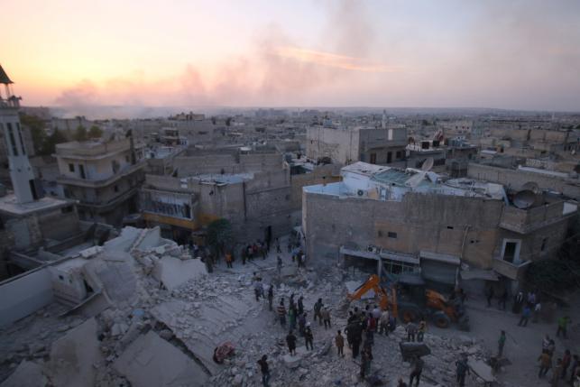 Сирийские и российские военные самолеты нанесли 40 авиаударов по Алеппо