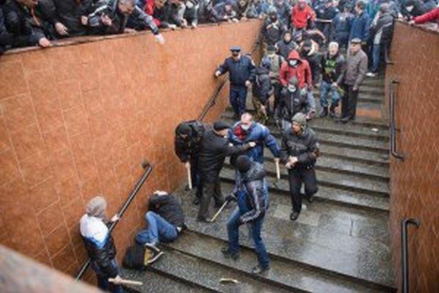 Харьковчанина приговорили к 6 годам тюрьмы за избиение активиста Майдана