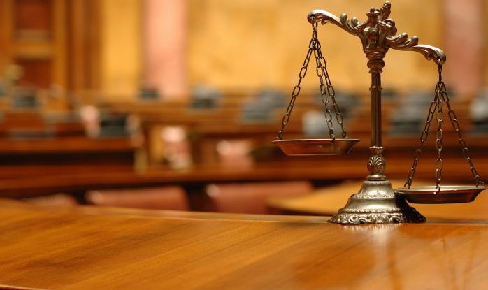 ВАСУ просить Порошенка ветувати закон про судоустрій і статус суддів