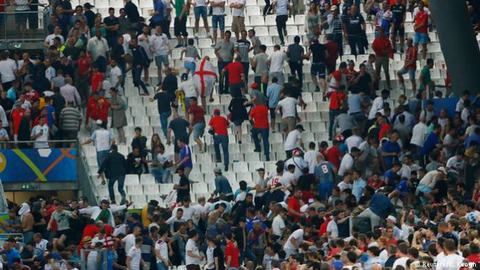 УЄФА відкриє дисциплінарне провадження проти збірної РФ через агресивних фанатів