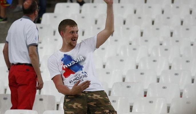 В РФ заявили, что Франция депортирует лишь четверых российских фанов