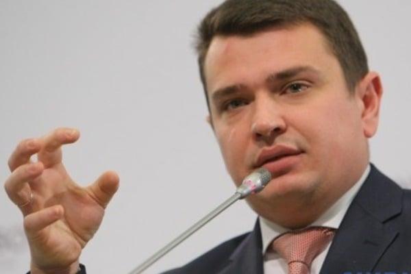 Суд обязал ГПУ открыть уголовное дело на директора НАБУ Сытника