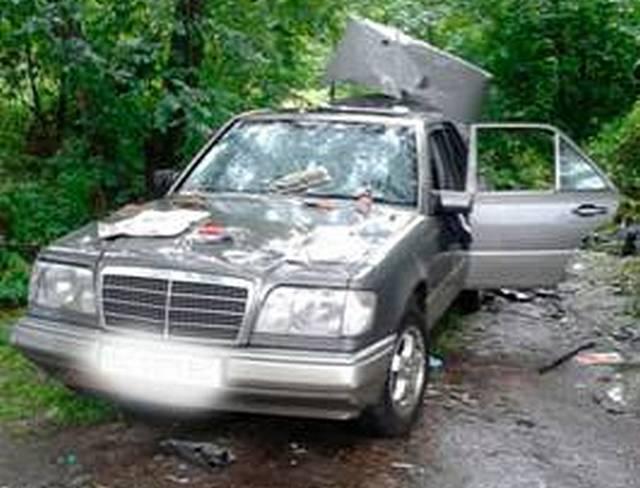 В багажнике Mercedes на Львовщине взорвалось неизвестное устройство, начато дело об убийстве