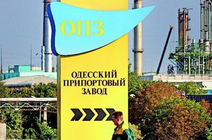 Двое руководителей Одесского припортового завода задержаны за растрату средств