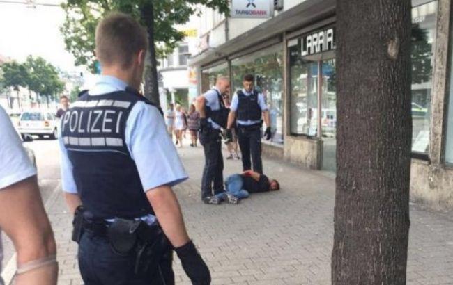 В Германии мужчина с мачете напал на прохожих, есть погибшие