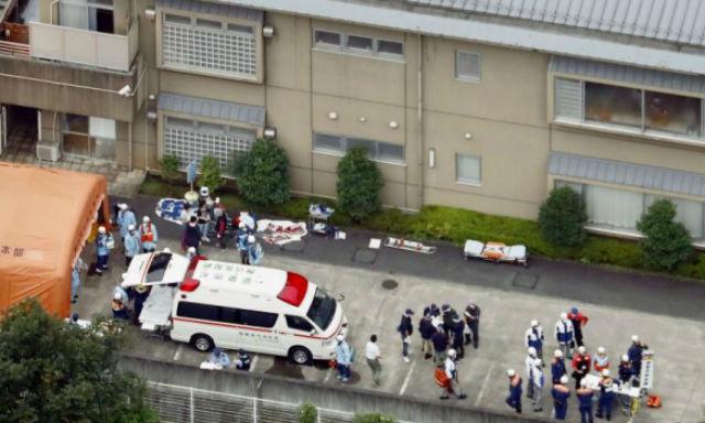 В японском центре для инвалидов мужчина зарезал 19 человек (ФОТО)