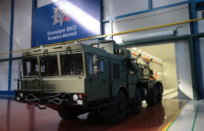 У анексованому Криму з’явиться центр ремонту російської військової техніки