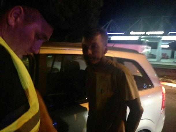 ЗМІ: У Києві п’яний росіянин без прав збив двох поліцейських (ФОТО)