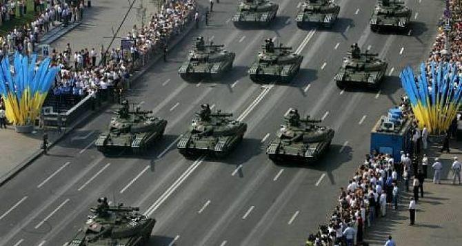 Порошенко пообещал, что техники из зоны АТО не будет на военном параде