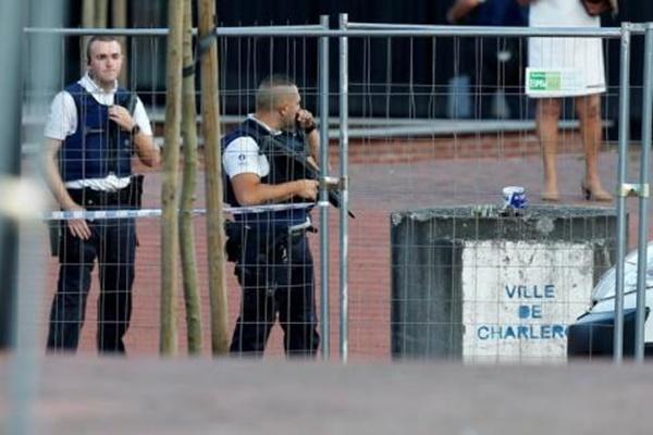 У Бельгії застрелили чоловіка, який напав на поліцію з ножем і криками «Аллаху акбар» (ФОТО)