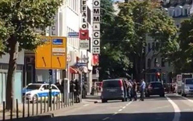 У Німеччині поліція взяла штурмом ресторан, де забарикадувався озброєний чоловік