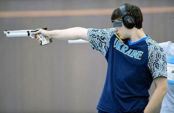 Рио-2016: 18-летний львовянин Коростылев вышел в финал соревнований по стрельбе (ФОТО)