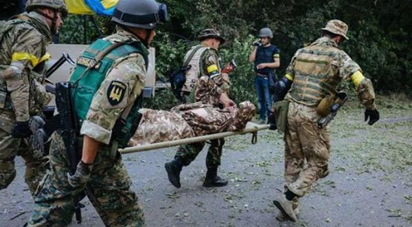 Луценко сообщил, сколько украинских бойцов погибло под Иловайском