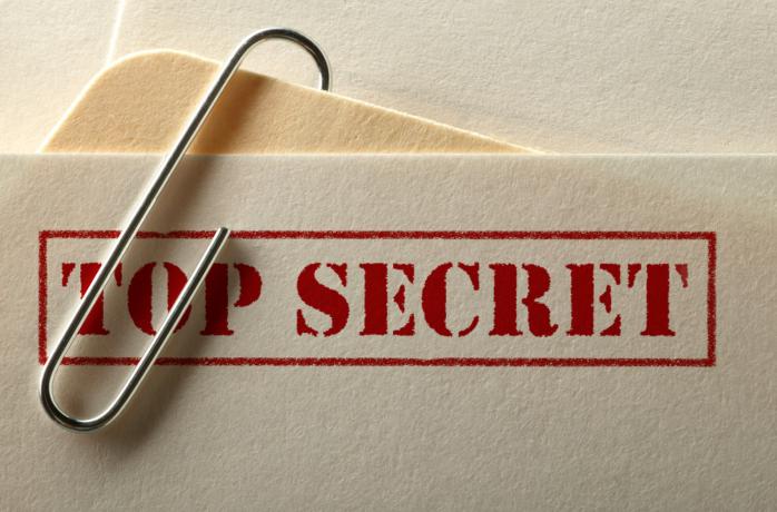 СБУ визнала справжність секретних документів на загубленій флешці НАБУ — журналіст