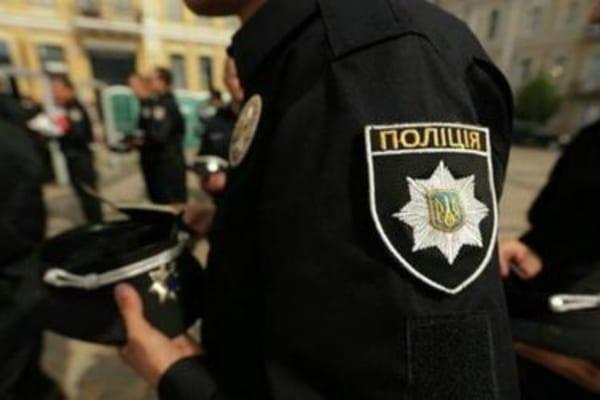 На окраине Хмельницкого обнаружено тело полицейского со следами от взрыва