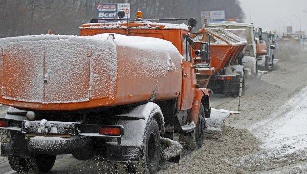 Київ у неділю закриє в’їзд вантажівкам через очікуваний снігопад