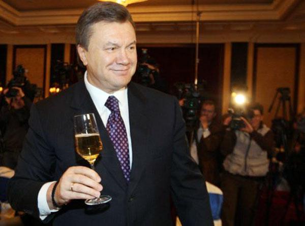 Рада отказалась рассматривать санкции против Януковича