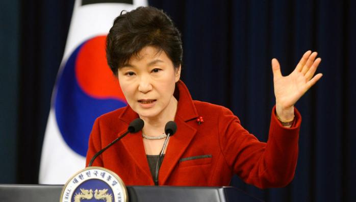 Президента Південної Кореї запідозрили у корупції, її соратникам пред’явили звинувачення