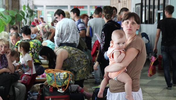 Официально в Украине зарегистрировано 1,7 млн переселенцев — Тука