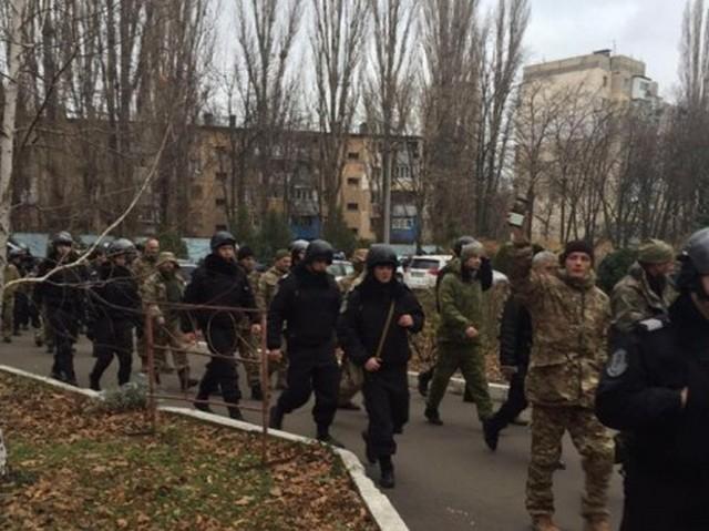 В Одесі затримали 20 осіб, які вчинили погром на митниці (ФОТО)
