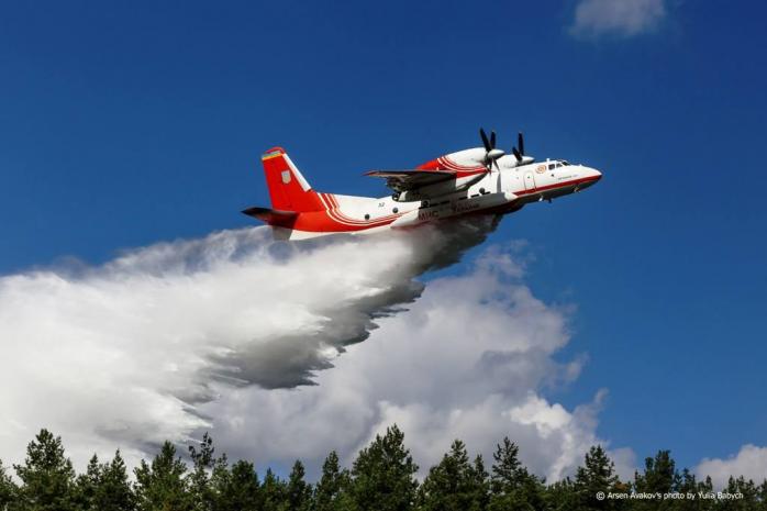 Порошенко поручил Авакову отправить самолеты для тушения пожаров в Израиле