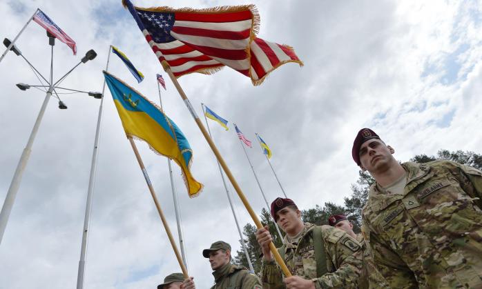 В США утвердили военную помощь Украине и Европе для сдерживания агрессии РФ