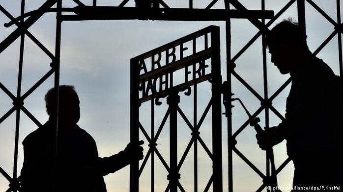 У Норвегії знайдено вкрадені ворота концтабору Дахау (ФОТО)