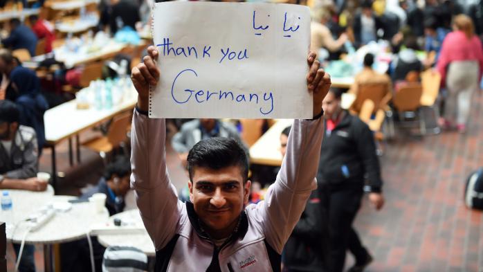 Германия выделит 150 млн евро для возвращения мигрантов на родину