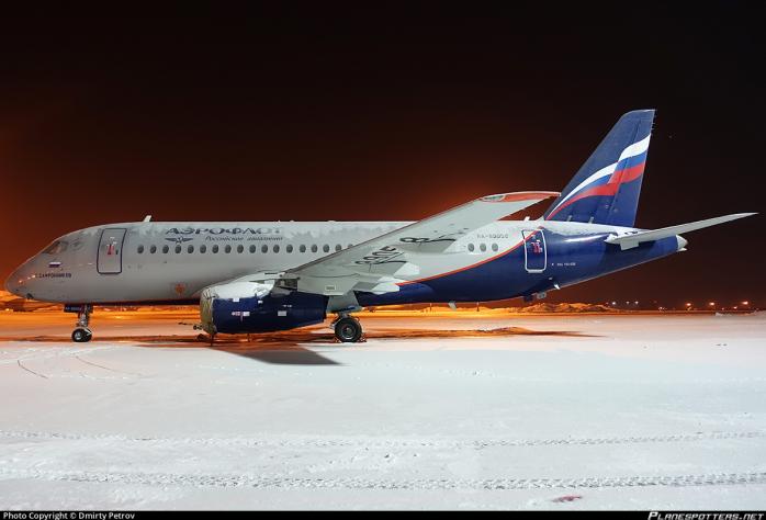 Возле Сочи потерпел крушение самолет Министерства обороны России