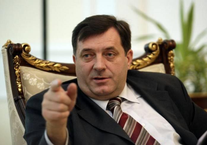 Провідник боснійських сербів планує референдум про відділення від Боснії