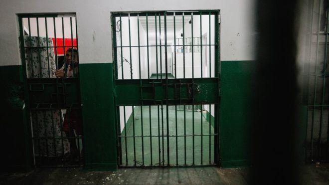 Тюремный бунт в Бразилии: 130 заключенных совершили побег