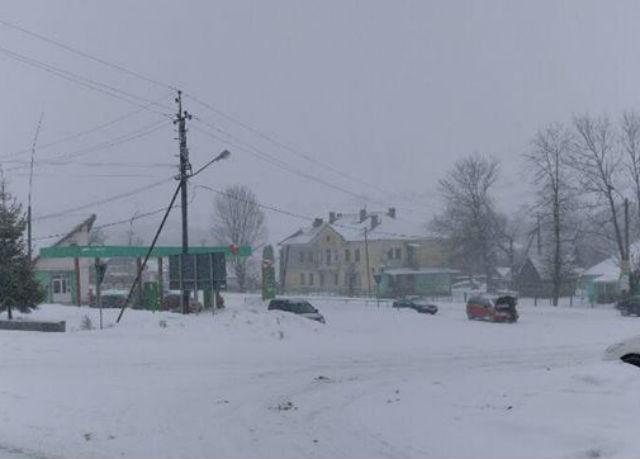 Более 30 населенных пунктов в Закарпатской области остались без света