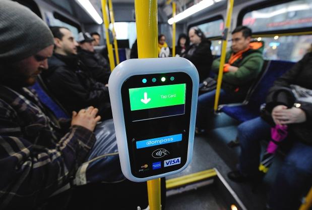 Рада ввела электронные билеты в городском транспорте